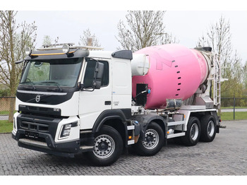 Camión hormigonera VOLVO FMX 500