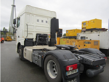 Cabeza tractora DAF XF105 460: foto 5