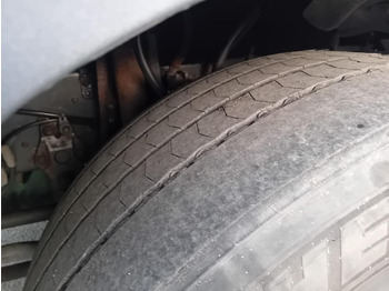 Camión caja abierta Volvo FH: foto 4