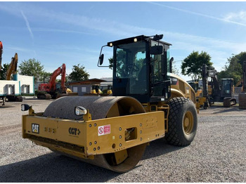Compactador Caterpillar CS66B: foto 2