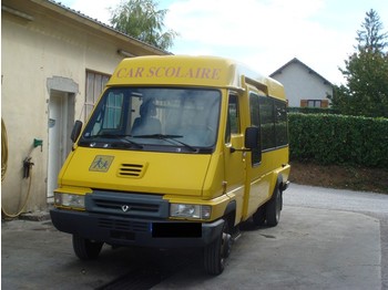 Autobús RENAULT: foto 1