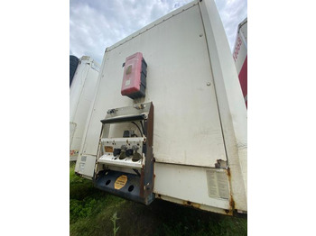 Semirremolque caja cerrada KRONE
