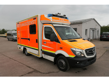 Ambulancia MERCEDES-BENZ Sprinter 519
