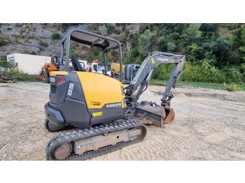 Miniexcavadora VOLVO ECR35D