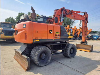 Excavadora de ruedas Hitachi ZX170W-5B: foto 4