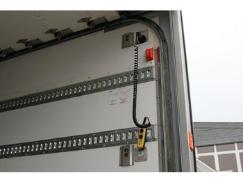 Camión frigorífico Daf LF  280 E6 Frigoblock LBW Rolltor Strom Klima: foto 3