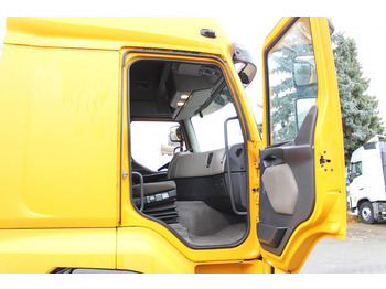 Camión chasis Renault Premium 380DXi BDF Schlafkabine LBW AHK 298 TKm: foto 2 Camión chasis Renault Premium 380DXi BDF Schlafkabine LBW AHK 298 TKm: foto 2