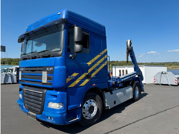 Camión volquete DAF XF 105 460