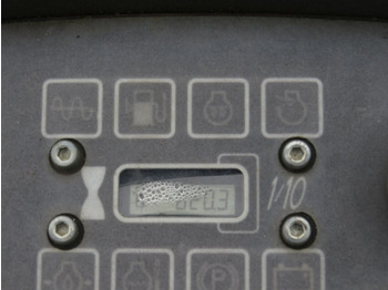 Leasing de CATERPILLAR Tandem-Vibrationswalze CB14 B Baumaschine CATERPILLAR Tandem-Vibrationswalze CB14 B Baumaschine: foto 4