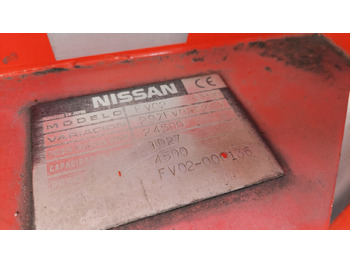 Tractor de equipaje FV-02 Tractor Nissan: foto 2 Tractor de equipaje FV-02 Tractor Nissan: foto 2