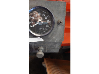 Tractor de equipaje FV02 Nissan Baggage Tractor: foto 4 Tractor de equipaje FV02 Nissan Baggage Tractor: foto 4