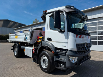 Camión volquete MERCEDES-BENZ Arocs 1832