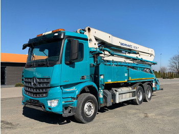 Bomba de hormigón MERCEDES-BENZ Arocs 2636