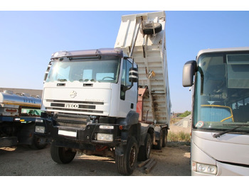 Camión volquete IVECO