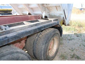 Camión volquete IVECO euro tracker MP41E44W: foto 4