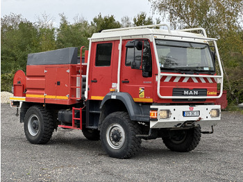 Camión de bomberos MAN