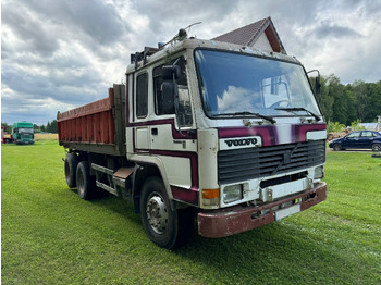 Camión volquete VOLVO FL10