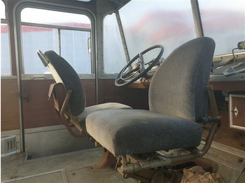 Autobús L4C Alpenwagen III, Alpin Bus, Restaurationsobjekt SAURER L4C Alpenwagen III, Alpin Bus, Restaurationsobjekt: foto 4