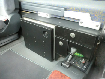 Cabeza tractora MAN TGA 26.463 FVLS 6x2: foto 2 Cabeza tractora MAN TGA 26.463 FVLS 6x2: foto 2