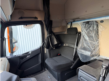 Cabeza tractora nuevo Mercedes-Benz Actros 3363 LS 6x4 Actros 3363 LS 6x4, Retarder, SoloStar, MultimediaCockpit, Navi, LED: foto 5