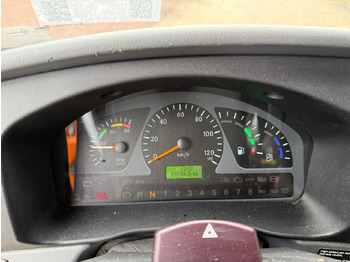 Furgoneta Unimog U 20 4x4 U 20 4x4, Kipper, Zapfwelle, Winterdienstausstattung, 2x AHK: foto 5 Furgoneta Unimog U 20 4x4 U 20 4x4, Kipper, Zapfwelle, Winterdienstausstattung, 2x AHK: foto 5