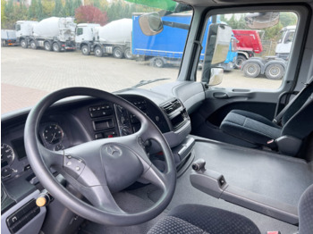 Foto del interior 1: Camión caja cerrada Mercedes-Benz Actros 2532 L 6x2 Actros 2532 L 6x2, Liftachse, LBW Dhollandia