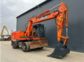 Excavadora de ruedas Doosan DX210W: foto 3