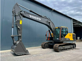 Excavadora de cadenas VOLVO EC210
