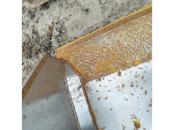 Cazo cargador Manitou: foto 5 Cazo cargador Manitou: foto 5