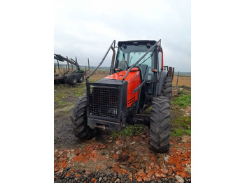 Tractor forestal Valtra / Fao Far 6250 / 4768: foto 3