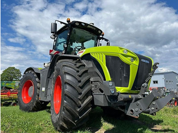 Tractor CLAAS Xerion