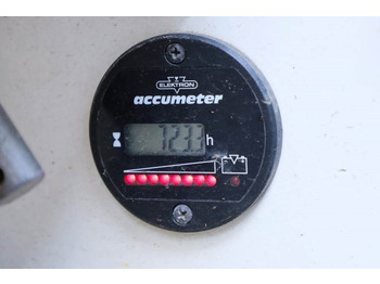 Plataforma de tijeras Holland Lift Ecostar HL-11812 Electric, 14m Working Height, 300: foto 5 Plataforma de tijeras Holland Lift Ecostar HL-11812 Electric, 14m Working Height, 300: foto 5