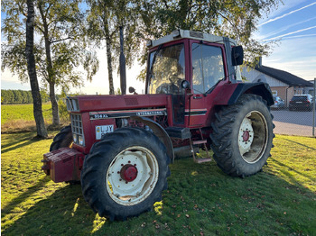 Tractor INTERNATIONAL