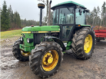 Tractor JOHN DEERE 2850