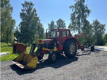 Tractor MASSEY FERGUSON 100 series