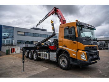 Camión multibasculante, Camión grúa Volvo FMX 430-8x4+HMF 2820/6xhydr.: foto 2 Camión multibasculante, Camión grúa Volvo FMX 430-8x4+HMF 2820/6xhydr.: foto 2