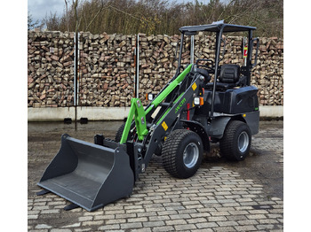 Cargadora de ruedas WCM