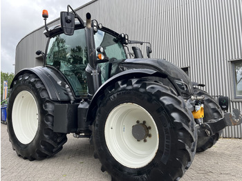 Tractor VALTRA N174