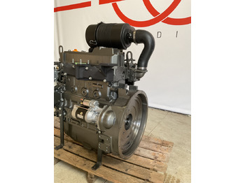 Motor nuevo Yanmar 4TNV98: foto 4 Motor nuevo Yanmar 4TNV98: foto 4