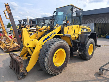 Cargadora de ruedas KOMATSU WA250