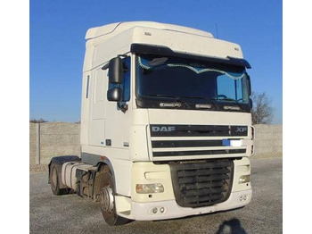 Cabeza tractora DAF XF 105