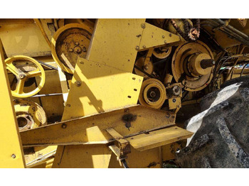 Cosechadora de granos New Holland TX36: foto 5