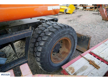 Excavadora EXCAVATOR Hitachi  EX165W with tools: foto 4