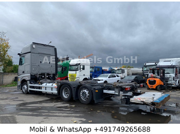 Camión portacontenedore/ Intercambiable Mercedes-Benz Actros V 2545 GigaSpace BDF LL*Retarder/LBW/L+L: foto 2 Camión portacontenedore/ Intercambiable Mercedes-Benz Actros V 2545 GigaSpace BDF LL*Retarder/LBW/L+L: foto 2