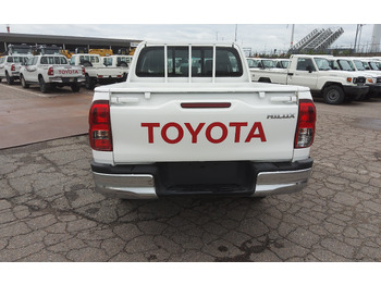 Pick-up nuevo Toyota Hilux / Revo Pick-up double cabin pack security 2.4L Turbo Diesel Manual: foto 5 Pick-up nuevo Toyota Hilux / Revo Pick-up double cabin pack security 2.4L Turbo Diesel Manual: foto 5
