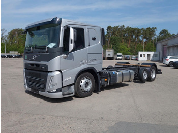Camión chasis VOLVO FM13 460