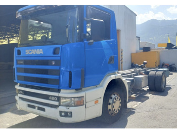 Camión chasis Scania R124LB 420 4x2, Euro 3: foto 3