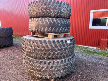 Neumático JOHN DEERE