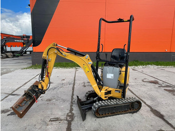 Miniexcavadora Caterpillar 300.9 D TILT / 3 BUCKETS: foto 2