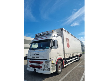Camión lona VOLVO FM